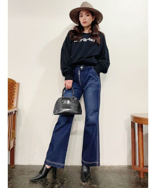 GYDA(ジェイダ)の「フロントZIPデザインフレアデニムパンツ(デニムパンツ・レディース・インディゴブルー/ブルー・SMALL/MEDIUM)」の15枚目の写真