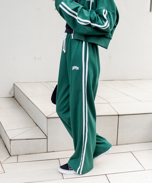 RASVOA(ラスボア)の「【セットアップ着用可】2ラインストレートパンツ(その他パンツ・レディース・グリーン/グレー/ブラック・FREE)」の3枚目の写真