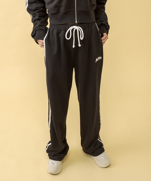 RASVOA(ラスボア)の「【セットアップ着用可】2ラインストレートパンツ(その他パンツ・レディース・グリーン/グレー/ブラック・FREE)」の12枚目の写真