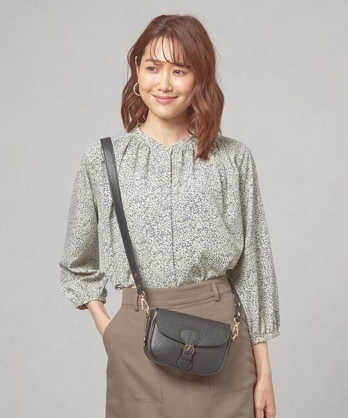 LAURA DI MAGGIO（ローラディマッジオ）の「＜LAURA DI MAGGIO（ラウラ ディ マッジオ）＞ ベルトフラップ ミニ ショルダーバッグ（ショルダーバッグ・レディース・ブラック/モカ/ライトピンク・FREE）」の2枚目の写真