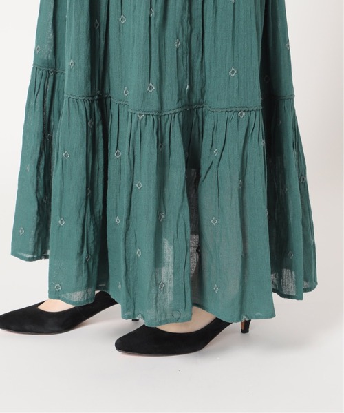 SLOBE IENA(スローブイエナ)の「フラワーエンブロイダリーフレアワンピース【手洗い可能】◆(ワンピース・レディース・ブラック/グリーン・FREE)」の6枚目の写真