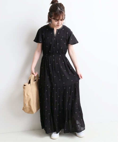 SLOBE IENA(スローブイエナ)の「フラワーエンブロイダリーフレアワンピース【手洗い可能】◆(ワンピース・レディース・ブラック/グリーン・FREE)」の7枚目の写真