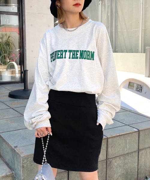 WHO'S WHO gallery（フーズフーギャラリー）の「PERVERTカレッジロンT（Tシャツ/カットソー・レディース・ブラック/ブラウン/オフホワイト/グリーン/オートミール・FREE）」の4枚目の写真