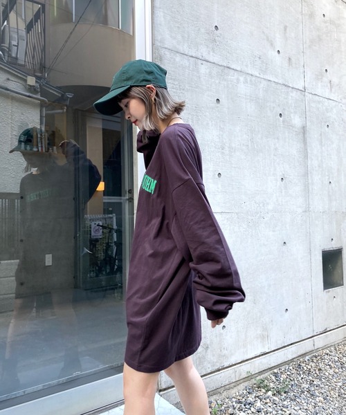 WHO'S WHO gallery（フーズフーギャラリー）の「PERVERTカレッジロンT（Tシャツ/カットソー・レディース・ブラック/ブラウン/オフホワイト/グリーン/オートミール・FREE）」の10枚目の写真