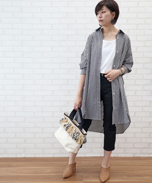 BELLUNA（ベルーナ）の「バックタック使いロングシャツワンピース（シャツワンピース・レディース・ストライプ/チェック・MEDIUM/LARGE/X-LARGE）」の8枚目の写真