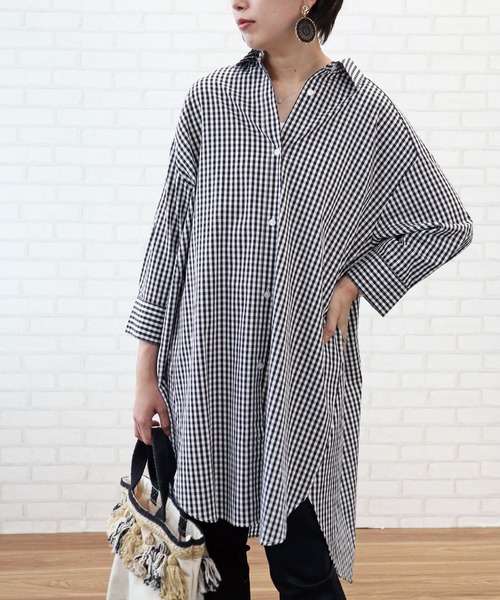 BELLUNA（ベルーナ）の「バックタック使いロングシャツワンピース（シャツワンピース・レディース・ストライプ/チェック・MEDIUM/LARGE/X-LARGE）」の7枚目の写真