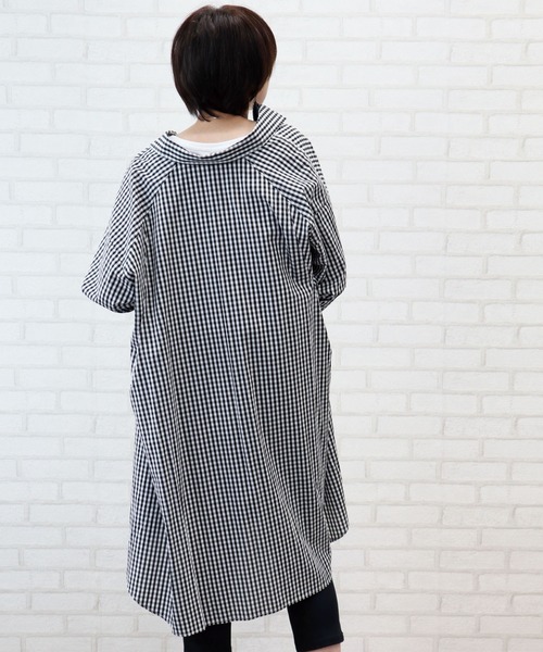 BELLUNA（ベルーナ）の「バックタック使いロングシャツワンピース（シャツワンピース・レディース・ストライプ/チェック・MEDIUM/LARGE/X-LARGE）」の10枚目の写真