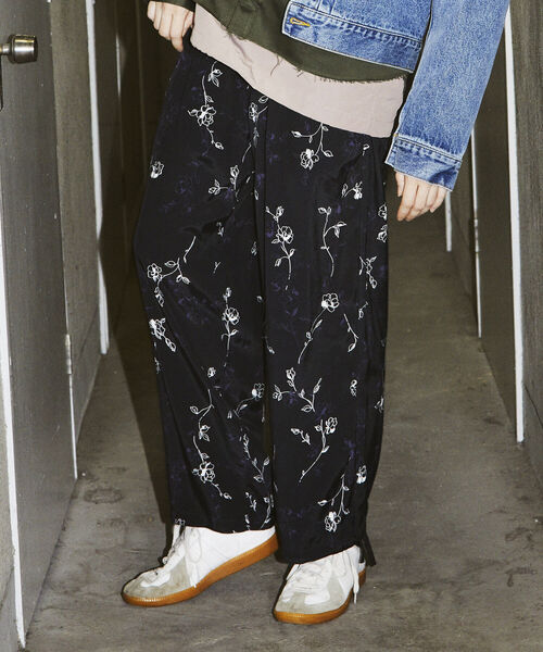 GLOSTER（グロスター）の「【GLOSTER/グロスター】パジャマカンフーパンツ　デニム/ペイズリー/花柄（その他パンツ・メンズ・インディゴブルー/ブラック系その他/グレー系その他・MEDIUM/LARGE）」の2枚目の写真