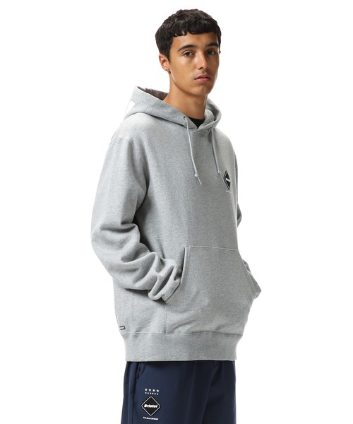 F.C.Real Bristol（エフシーレアルブリストル）の「LOGO PULLOVER