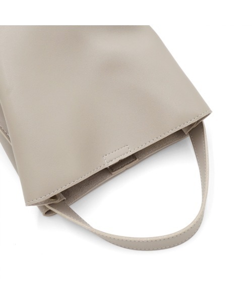 flower(フラワー)の「クラシックバケットバッグ(ショルダーバッグ・レディース・ピンク/ベージュ/グレー・FREE)」の10枚目の写真