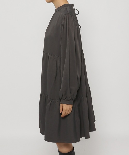 mysty woman（ミスティウーマン）の「バックリボンミニワンピース 238852（ワンピース・レディース・マスタード/グレー系その他/ブラウン系その他/チャコール・FREE）」の5枚目の写真