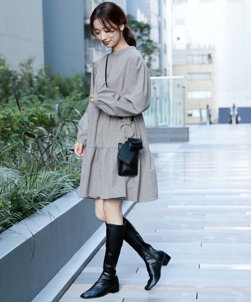 mysty woman（ミスティウーマン）の「バックリボンミニワンピース 238852（ワンピース・レディース・マスタード/グレー系その他/ブラウン系その他/チャコール・FREE）」の22枚目の写真