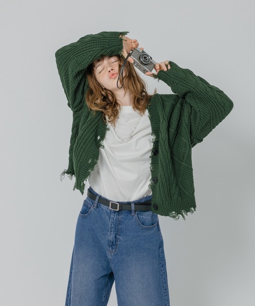 MUHET（ミュエータ）の「【3点セット】ショート丈ダメージニットカーディガン×ロンT×ネックレス（カーディガン/ボレロ・レディース・ベージュ/オレンジ/グリーン・FREE）」の4枚目の写真