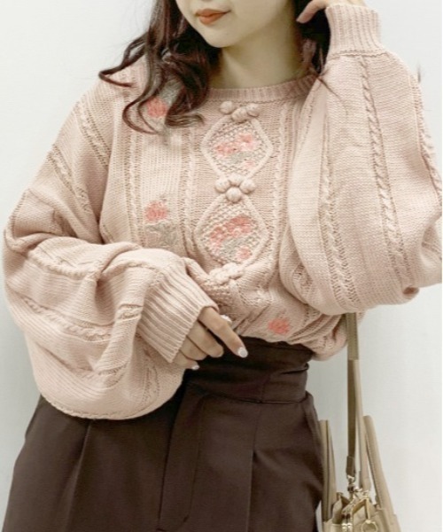 OLIVE des OLIVE（オリーブデオリーブ）の「【WEB限定】花のあるケーブルニット（ニット/セーター・レディース・オフホワイト/ベージュ/サックスブルー・FREE）」の10枚目の写真