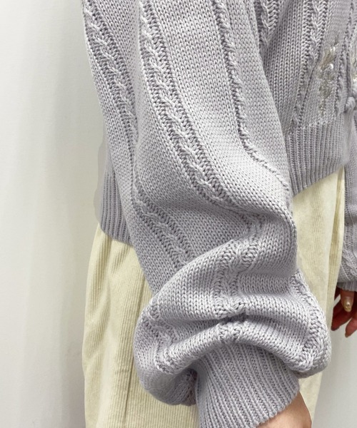 OLIVE des OLIVE（オリーブデオリーブ）の「【WEB限定】花のあるケーブルニット（ニット/セーター・レディース・オフホワイト/ベージュ/サックスブルー・FREE）」の17枚目の写真