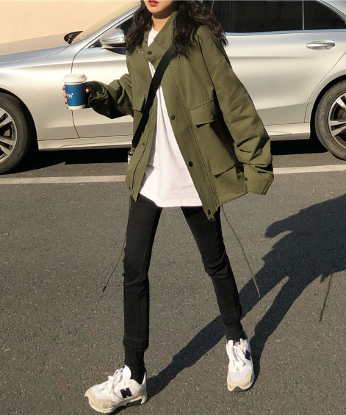 emi+（エミプラス）の「BIGシルエットハイネックジャケット（ミリタリージャケット・レディース・グリーン/ブラック・FREE）」の21枚目の写真