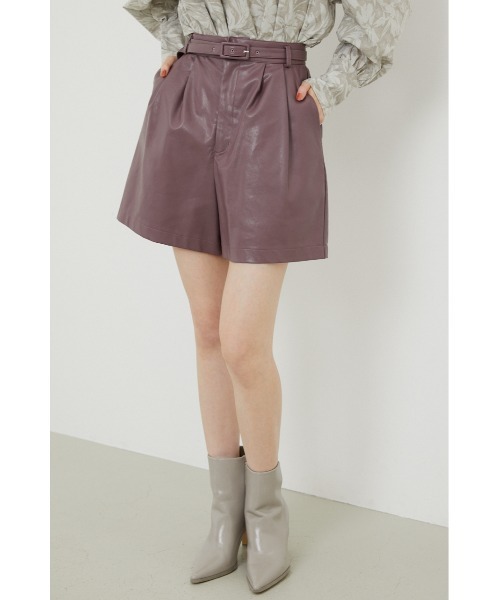 rienda（リエンダ）の「フェイクレザーショートパンツ（その他パンツ・レディース・ブラック/パープル/ライトグリーン・SMALL/MEDIUM/X-SMALL）」の3枚目の写真
