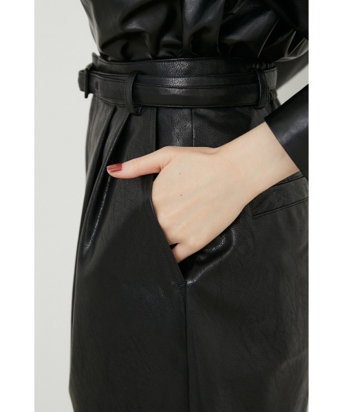 rienda（リエンダ）の「フェイクレザーショートパンツ（その他パンツ・レディース・ブラック/パープル/ライトグリーン・SMALL/MEDIUM/X-SMALL）」の15枚目の写真