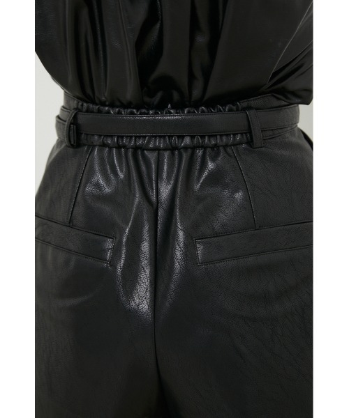 rienda（リエンダ）の「フェイクレザーショートパンツ（その他パンツ・レディース・ブラック/パープル/ライトグリーン・SMALL/MEDIUM/X-SMALL）」の19枚目の写真