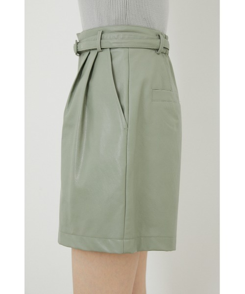 rienda（リエンダ）の「フェイクレザーショートパンツ（その他パンツ・レディース・ブラック/パープル/ライトグリーン・SMALL/MEDIUM/X-SMALL）」の5枚目の写真