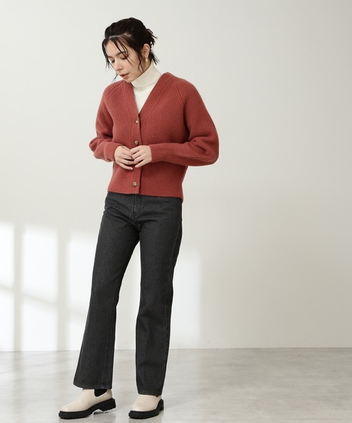 N.(N. Natural Beauty Basic)(エヌエヌナチュラルビューティーベーシック)の「◆ハミルトン カーディガン(カーディガン/ボレロ・レディース・オフホワイト/スミクロ/ベージュ/グリーン/レッド・MEDIUM)」の7枚目の写真