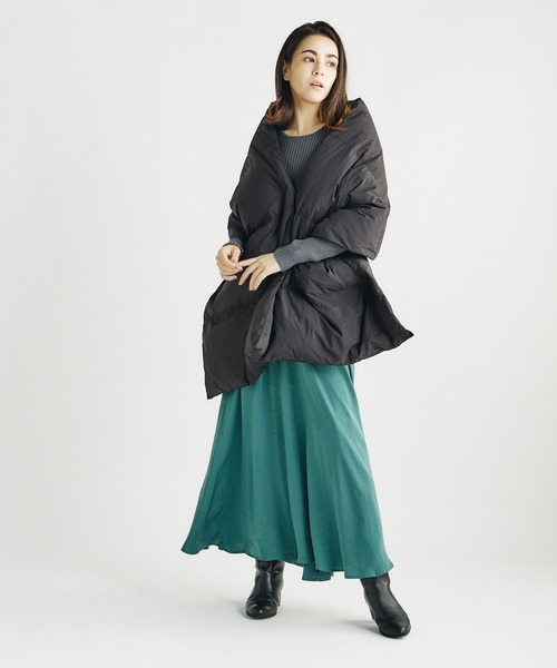 DRWCYS（ドロシーズ）の「ワイドダウンストール（ストール/ショール・レディース・ブラック/グレー・FREE）」の9枚目の写真