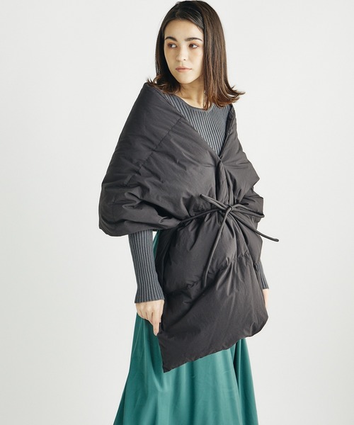 DRWCYS（ドロシーズ）の「ワイドダウンストール（ストール/ショール・レディース・ブラック/グレー・FREE）」の15枚目の写真