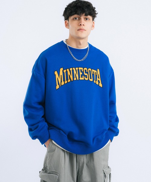 Ressaca（レサーカ）の「ビッグシルエット 裏毛カレッジロゴ 刺繍スウェット パラマス ミネソタ（スウェット・メンズ・ブラック/グレー/オフホワイト/ブルー/グリーン/ブルー系1/オレンジ/ブルー系/グリーン系1/オレンジ系/ブラック系/グリーン系/グレー系・M/L）」の10枚目の写真