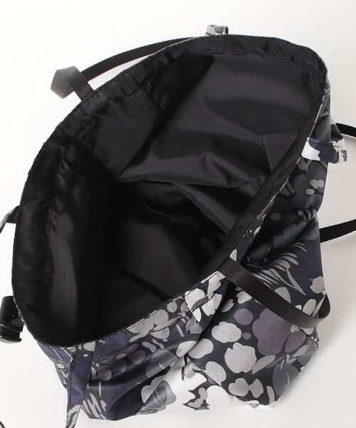 BOHEMIANS（ボヘミアンズ）の「BOHEMIANS/ボヘミアンズ　FLOWER SQUEEZE POCHETTE　フラワー　スクイズポシェット（ショルダーバッグ・レディース・ブラック/その他・FREE）」の5枚目の写真