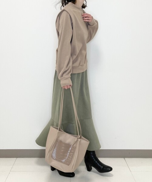 DRESKIP(ドレスキップ)の「◆ショルダータックカットソー(Tシャツ/カットソー・レディース・オフホワイト/ブラック/グリーン/サンドベージュ・02/03/04)」の11枚目の写真