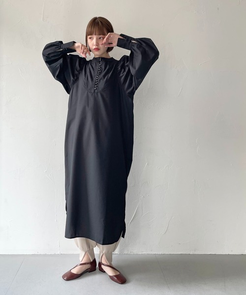 CLEIO（クレイオ）の「【CLEIO】ボリュームスリーブシャツワンピース（ワンピース・レディース・ブラック/オフホワイト・FREE）」の2枚目の写真