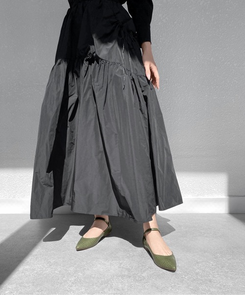 MAMIAN（マミアン）の「【ZOZOTOWN限定アイテム】ストラップデザイン 甲浅フラットパンプス（パンプス・レディース・ブラック/シルバー/レッド/ブラック系その他/ブラック系その他2/ワイン/チャコールグレー/オリーブ/ワインレッド・23.5cm/24.0cm/22.5cm/24.5cm/23.0cm/25.0cm）」の16枚目の写真