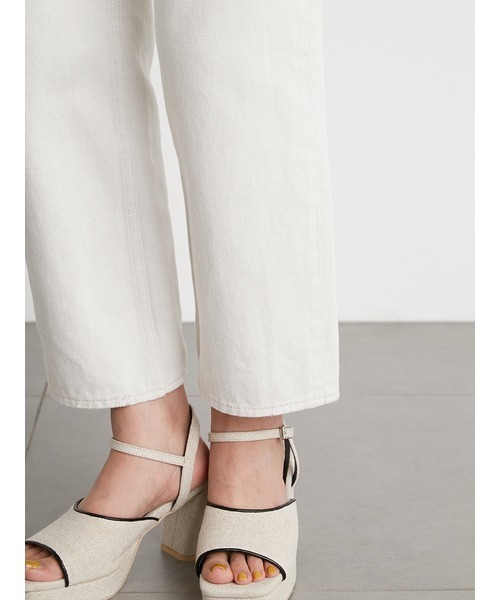 LILY BROWN（リリーブラウン）の「ストレートデニムパンツ（デニムパンツ・レディース・アイボリー/ブラック/ライトブルー・0/1）」の7枚目の写真