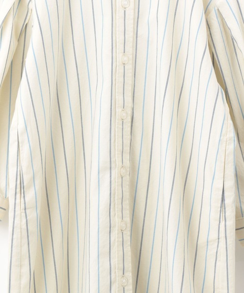 LOWRYS FARM（ローリーズファーム）の「ストライプシャツワンピース　262972（シャツワンピース・キッズ・ブルー/アイボリー・110cm/120cm/130cm/140cm/150cm）」の4枚目の写真