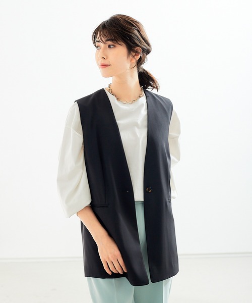 abahouse mavie(アバハウスマヴィ)の「ドライタッチサテンベスト(ベスト・レディース・ブラック/カーキ/スミクロ・フリー)」の2枚目の写真