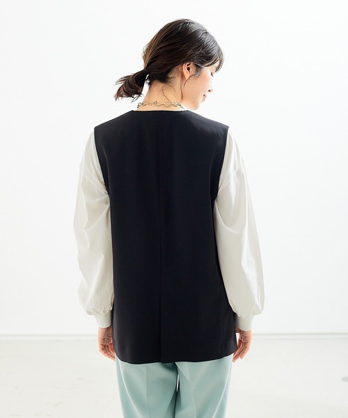 abahouse mavie(アバハウスマヴィ)の「ドライタッチサテンベスト(ベスト・レディース・ブラック/カーキ/スミクロ・フリー)」の19枚目の写真
