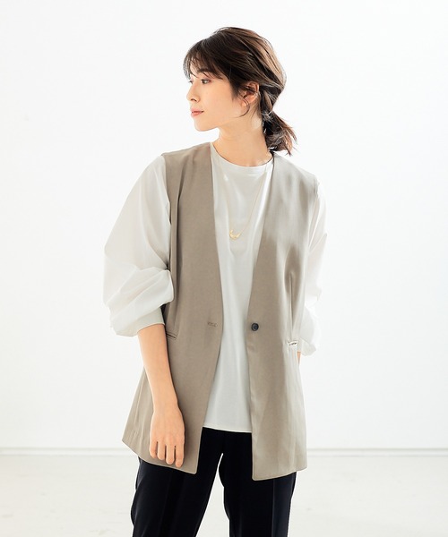 abahouse mavie(アバハウスマヴィ)の「ドライタッチサテンベスト(ベスト・レディース・ブラック/カーキ/スミクロ・フリー)」の8枚目の写真