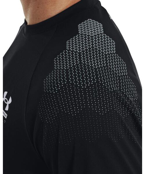 UNDER ARMOUR（アンダーアーマー）の「UAアーマープリント ショートスリーブ Tシャツ（トレーニング/メンズ）（Tシャツ/カットソー・メンズ・ブラック/ブルー/グレー・S/L/M/XL/XXL/3XL）」の4枚目の写真