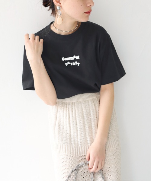 HER CLOSET（ハークローゼット）の「【shemoshelly】5.6オンスCommentロゴT（Tシャツ/カットソー・レディース・ブラック/ホワイト・M/L/S）」の3枚目の写真