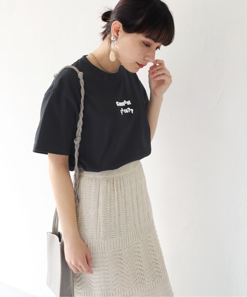 HER CLOSET（ハークローゼット）の「【shemoshelly】5.6オンスCommentロゴT（Tシャツ/カットソー・レディース・ブラック/ホワイト・M/L/S）」の4枚目の写真