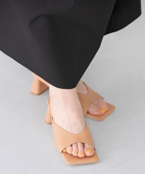 KBF（ケイビーエフ）の「スクエアトゥカーヴィーミュール（サンダル・レディース・ミント/オフホワイト/キャメル・36/38/37）」の13枚目の写真