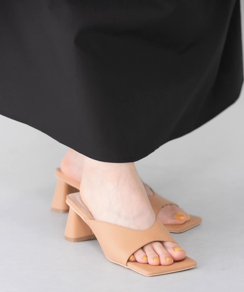 KBF（ケイビーエフ）の「スクエアトゥカーヴィーミュール（サンダル・レディース・ミント/オフホワイト/キャメル・36/38/37）」の15枚目の写真