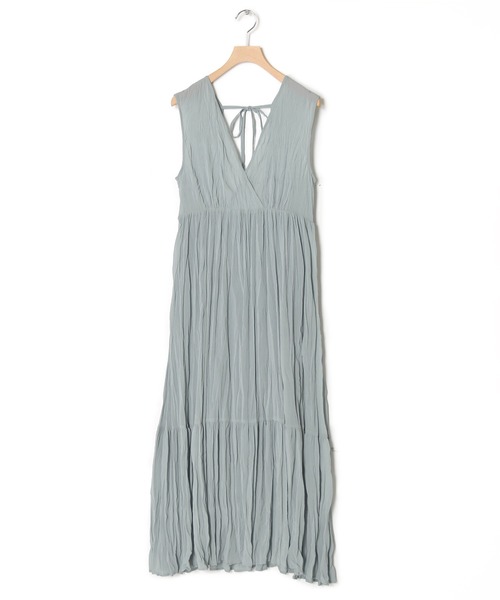 w closet(ダブルクローゼット)の「しわ加工カシュクールティアードワンピース(ワンピース・レディース・サックスブルー/スミクロ/キナリ・FREE)」の8枚目の写真