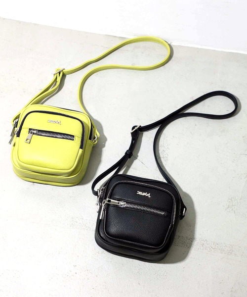 X-girl（エックスガール）の「FAUX LEATHER SHOULDER MINI BAG（ショルダーバッグ・レディース・ブラック/ライトグリーン・ONE SIZE）」の16枚目の写真