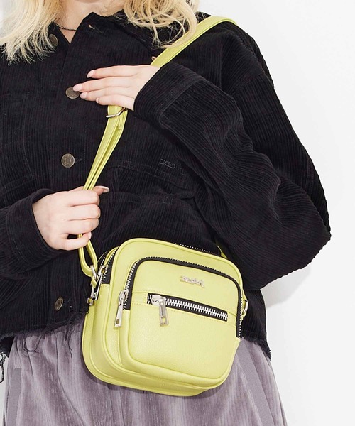 X-girl（エックスガール）の「FAUX LEATHER SHOULDER MINI BAG（ショルダーバッグ・レディース・ブラック/ライトグリーン・ONE SIZE）」の18枚目の写真