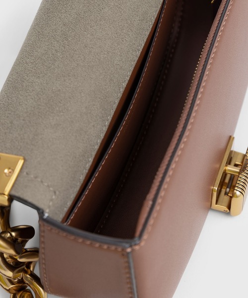 CHARLES & KEITH(チャールズ & キース)の「ソネット ツートーンチェーンハンドルショルダーバッグ / Sonnet Two-Tone Chain Handle Shoulder Bag(ショルダーバッグ・レディース・フューシャピンク/チョコ/ライム/ブルー系その他5/ブラック・S)」の15枚目の写真