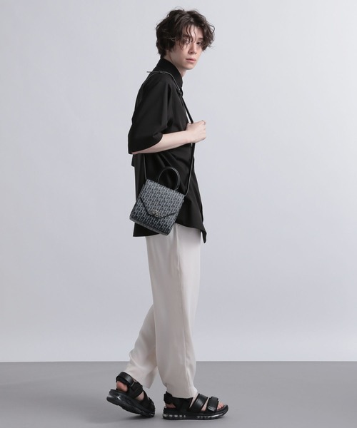 HARE（ハレ）の「2WAYモノグラムBAG(HARE)（ショルダーバッグ・メンズ・ブラック・FREE）」の2枚目の写真