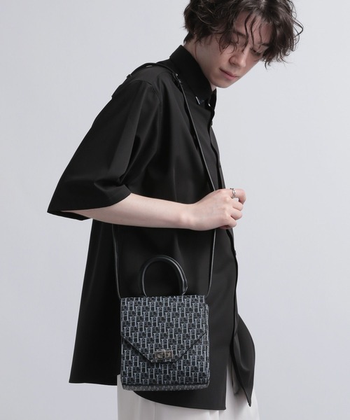 HARE（ハレ）の「2WAYモノグラムBAG(HARE)（ショルダーバッグ・メンズ・ブラック・FREE）」の4枚目の写真