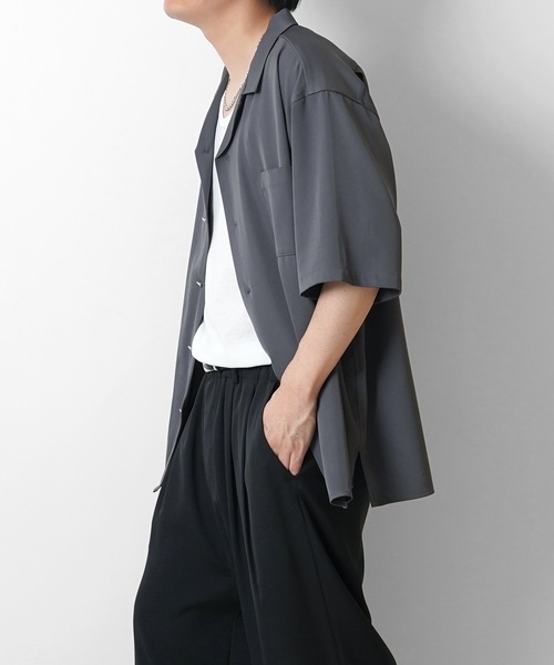 Confirm(コンファーム)の「イージーケア ビッグシルエット リラックスオープンカラー半袖シャツ【Confirm】(シャツ/ブラウス・メンズ・イエロー/チャコールグレー/ナチュラル/ブルー/グリーン/ブラック/ライトグレー/グレイッシュベージュ/ブルーグリーン/ブラック系その他/ホワイト/コーラル/ミント/ベージュ/サックスブルー・L/M)」の17枚目の写真