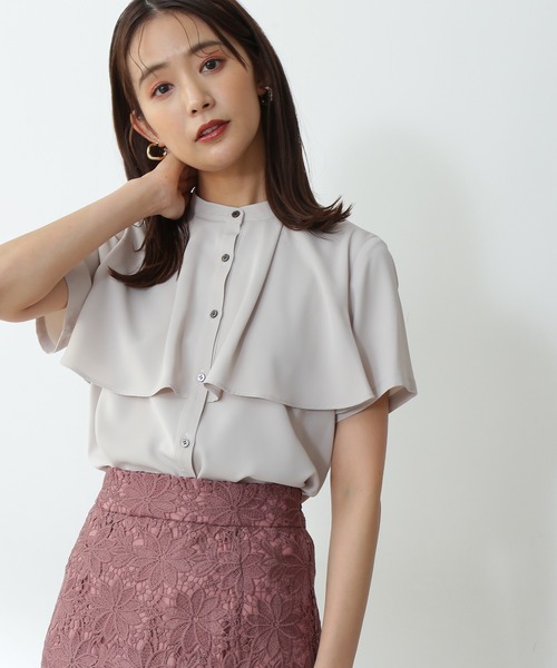 N.(N. Natural Beauty Basic)(エヌエヌナチュラルビューティーベーシック)の「【追加生産】【WEB限定】◆ケープディティールブラウス(シャツ/ブラウス・レディース・ブラック/イエロー/ミント/ナチュラル・MEDIUM)」の2枚目の写真